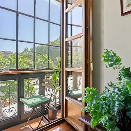 La Joya Apartment *